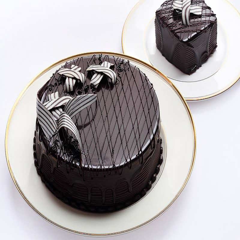 Send Eggless Chocolate Cake Online | Gift Eggless Chocolate Cake - Frinza .com